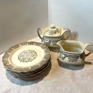 Luncheon set, vintage!
